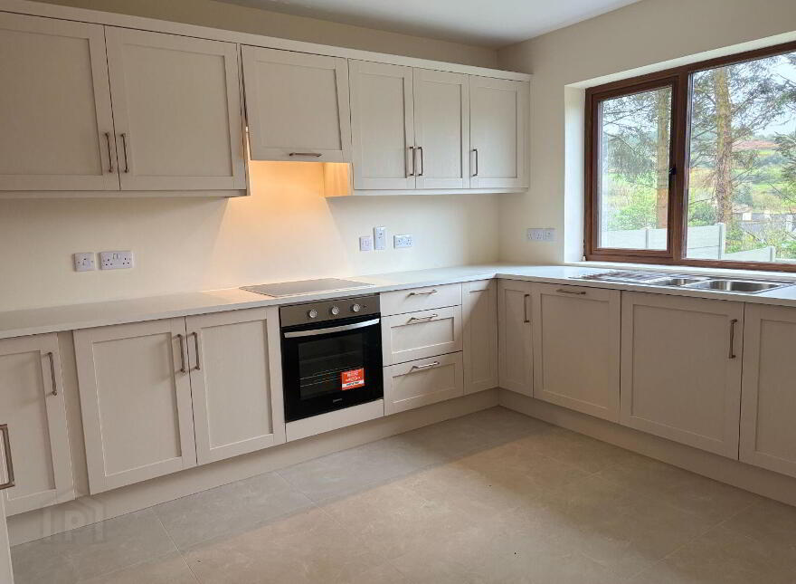 19 Carraig Naofa, Durrus, P75E407