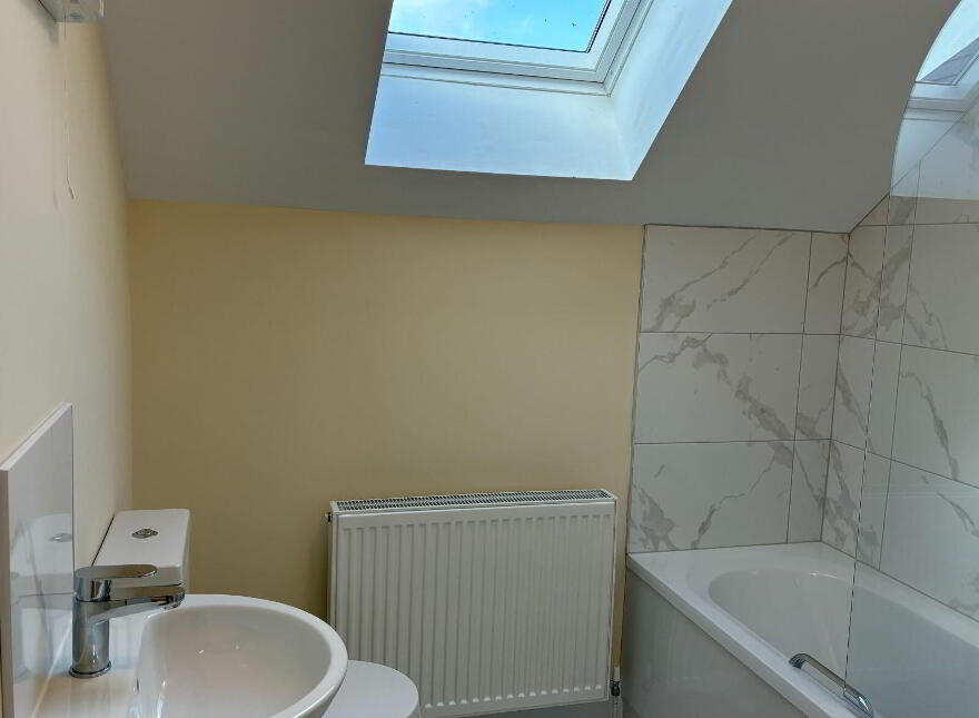 19 Carraig Naofa, Durrus, P75E407