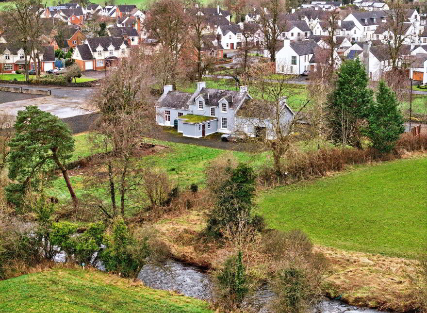 Tullymore School House, 1 Carnlough Road, Broughshane, BT43 7HF