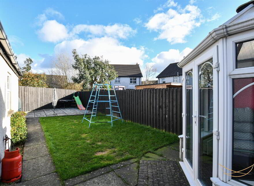 10 Huntingdale Crescent, Ballyclare, BT39 9YY