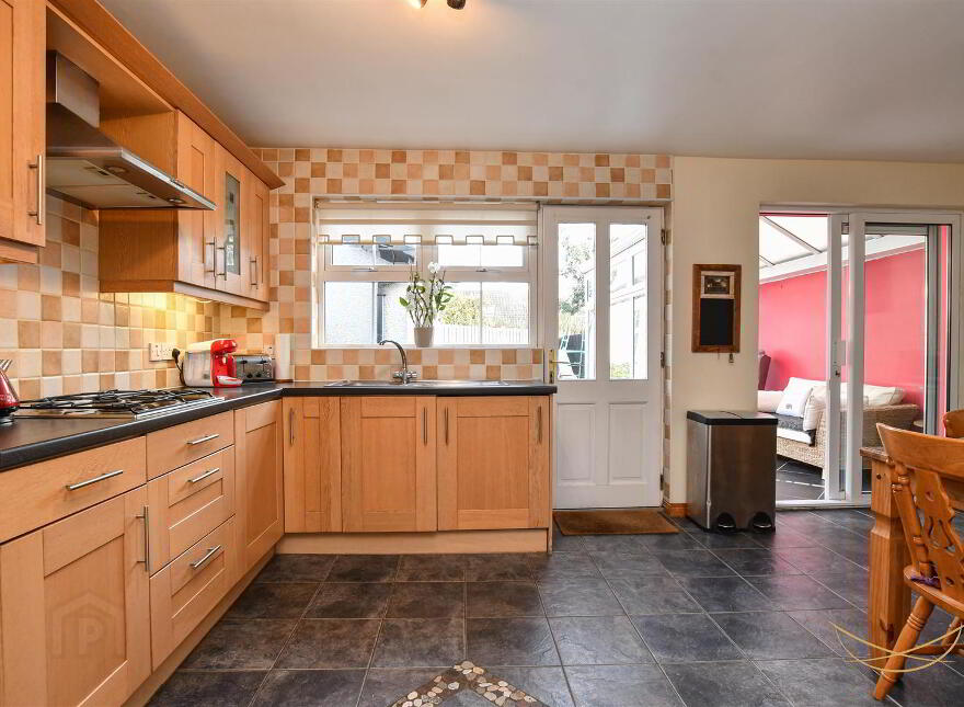 10 Huntingdale Crescent, Ballyclare, BT39 9YY