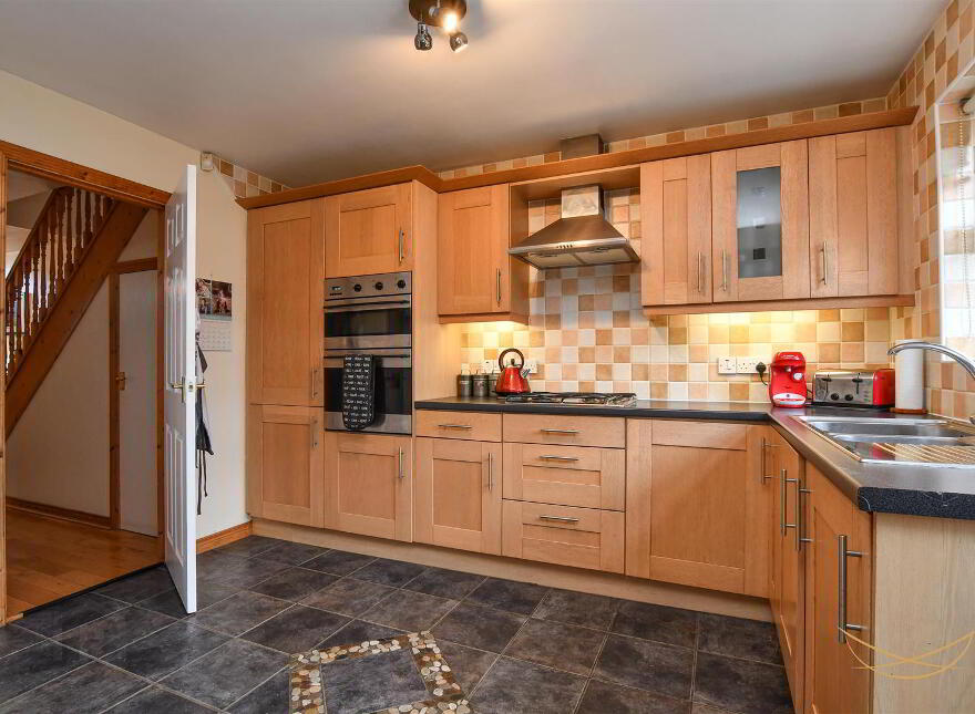 10 Huntingdale Crescent, Ballyclare, BT39 9YY
