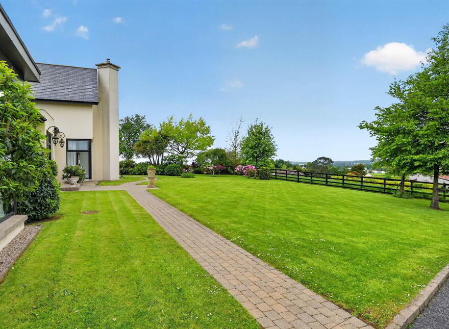 50 Limehill Road, Lisburn, BT27 5LR