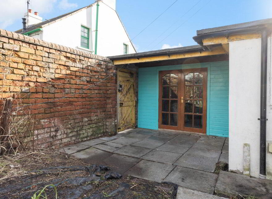 14 Ballyholme Esplanade, Bangor, BT20 5LZ