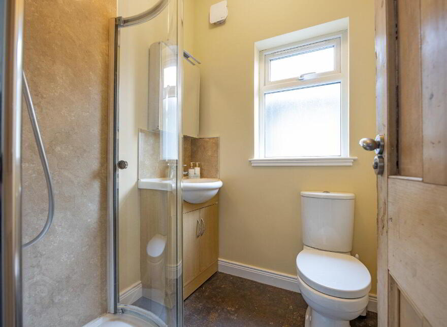 14 Ballyholme Esplanade, Bangor, BT20 5LZ