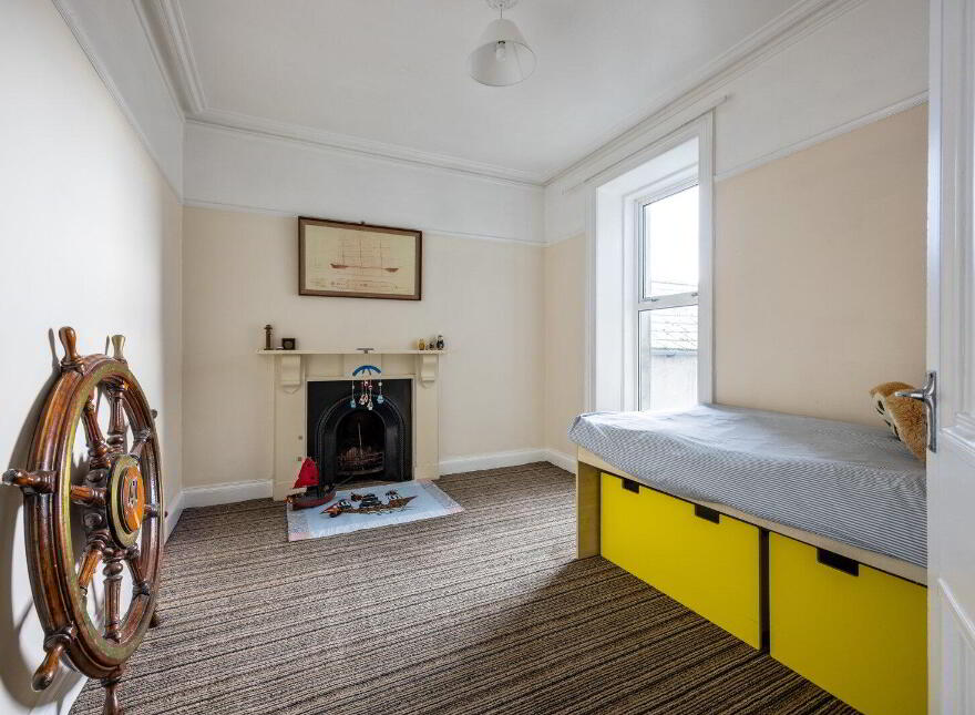 14 Ballyholme Esplanade, Bangor, BT20 5LZ