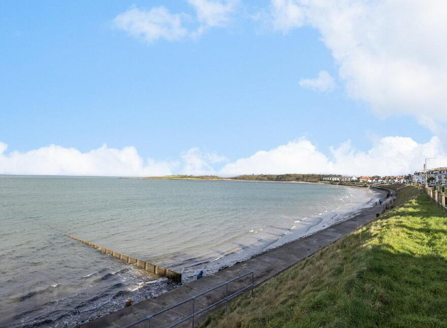 14 Ballyholme Esplanade, Bangor, BT20 5LZ