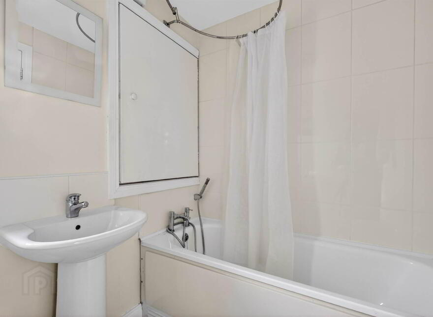 19 Rhanbuoy Gardens, Seahill, Holywood, BT18 0GA