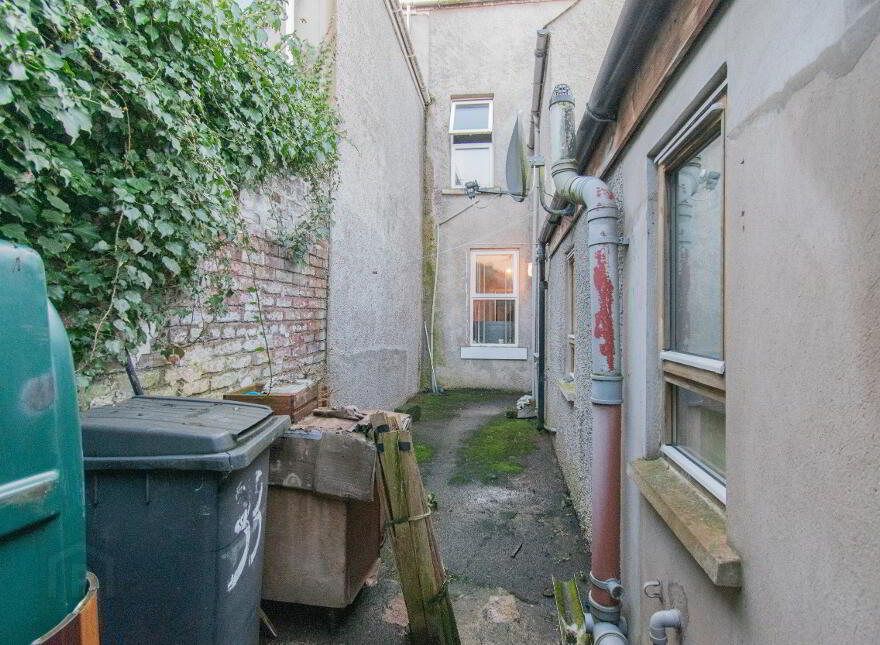33A & 33B Clonavon Terrace, Ballymena, BT43 5BG
