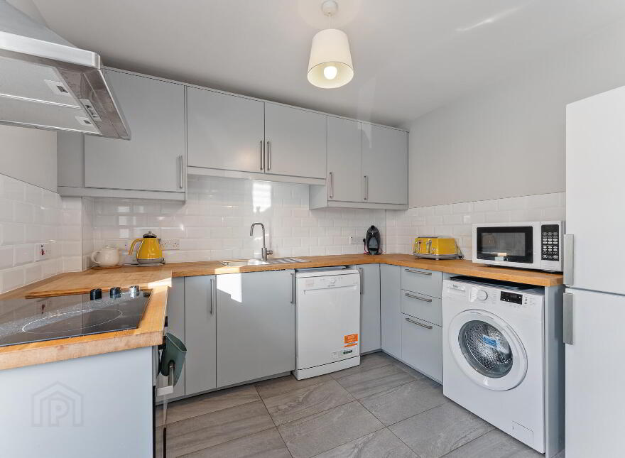 2 Prospect Mews, Royal Avenue, Portstewart, BT55 7LE