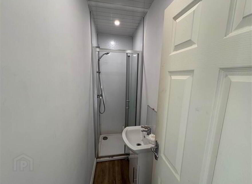 132 Dunluce Avenue, Belfast, BT9 7AZ