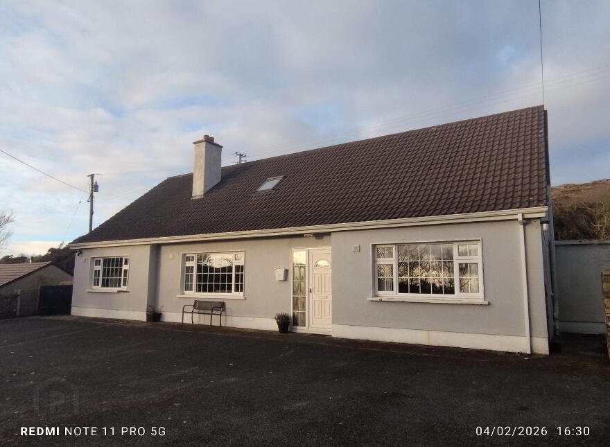 Rossfield House, Racecourse, Clifden, H71HT25