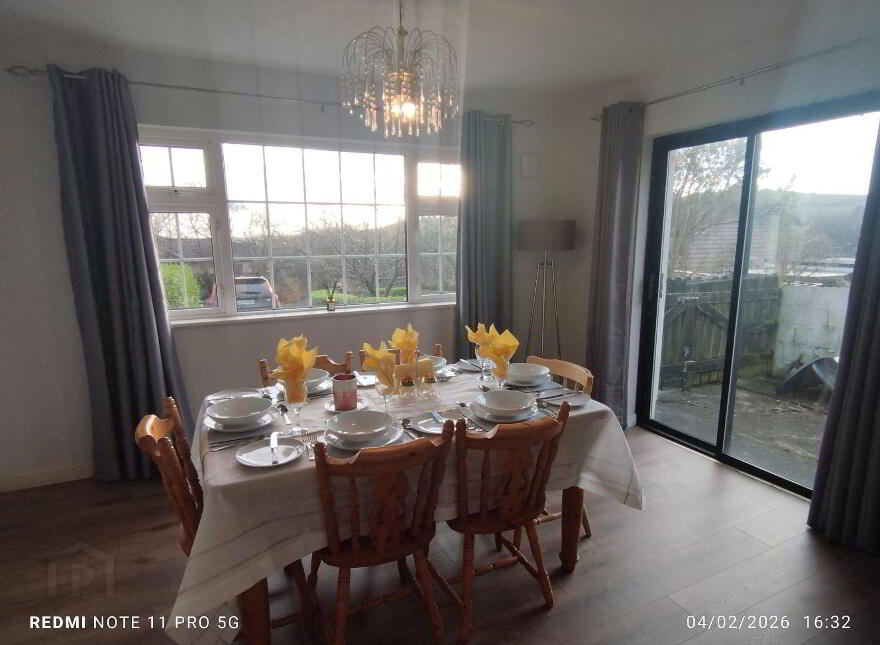 Rossfield House, Racecourse, Clifden, H71HT25
