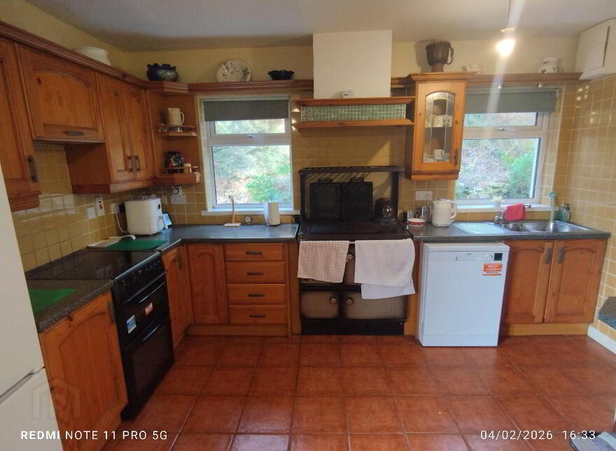 Rossfield House, Racecourse, Clifden, H71HT25