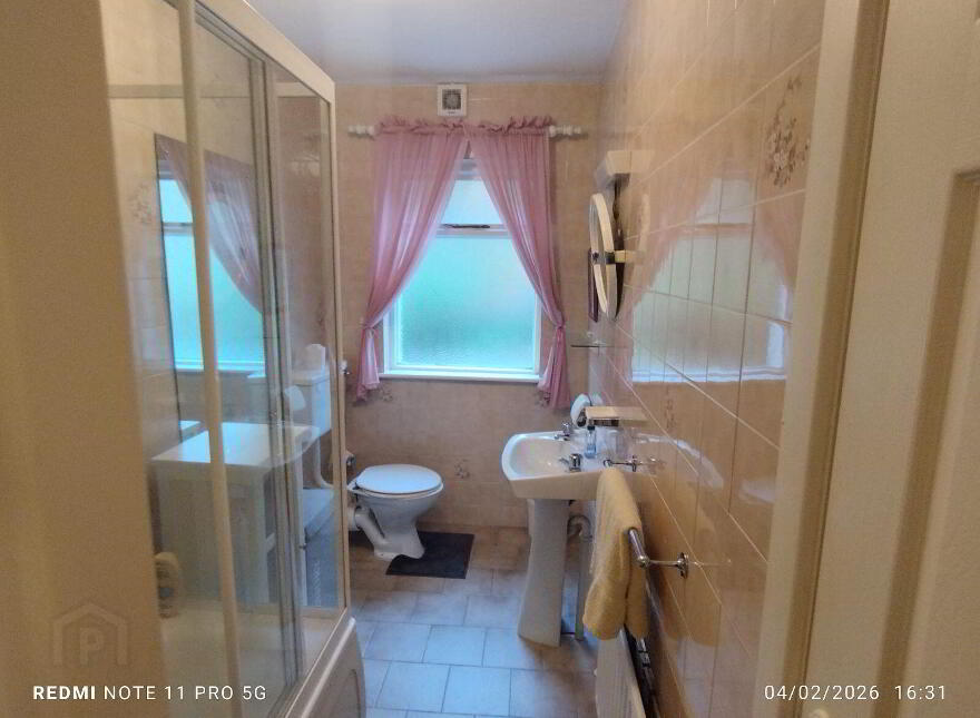 Rossfield House, Racecourse, Clifden, H71HT25