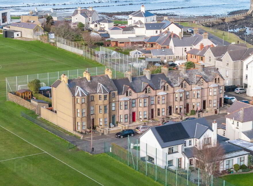 6 Chelmsford Place, Larne, BT40 1AF