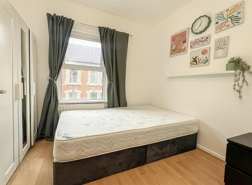2 Belgravia Avenue, Belfast, BT9 7BJ