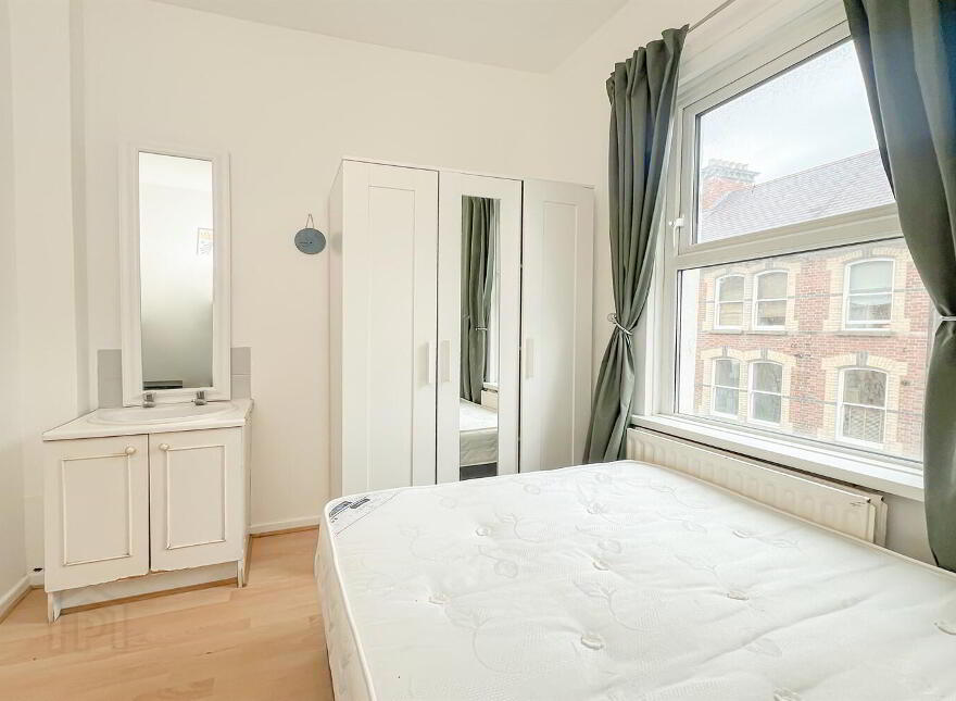 2 Belgravia Avenue, Belfast, BT9 7BJ