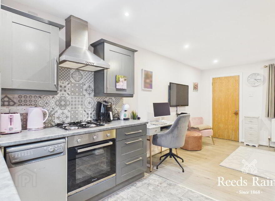 Flat 3 Millview Court, 351 Beersbridge Road, Belfast, BT5 5DS