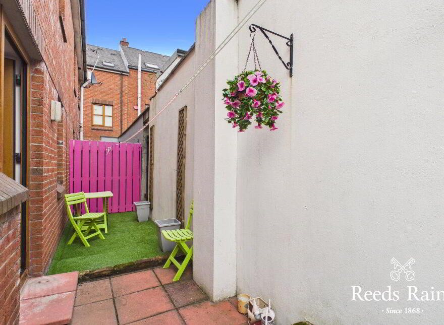 Flat 3 Millview Court, 351 Beersbridge Road, Belfast, BT5 5DS