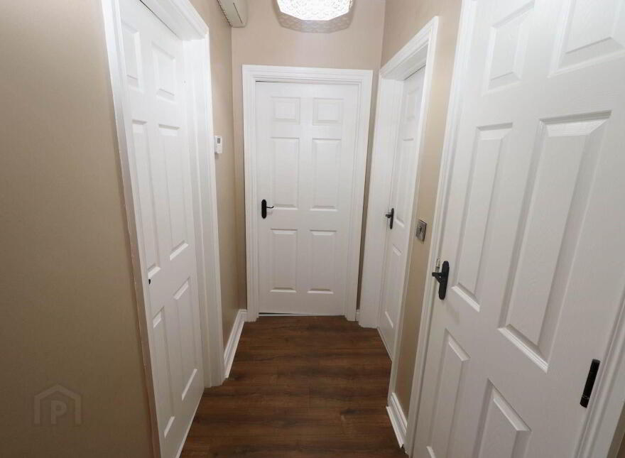 9 Pinetree Court Glen Road, Belfast, BT11 8BS