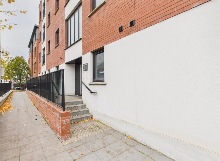 35 Castlereagh Street, Belfast, BT5 4AY