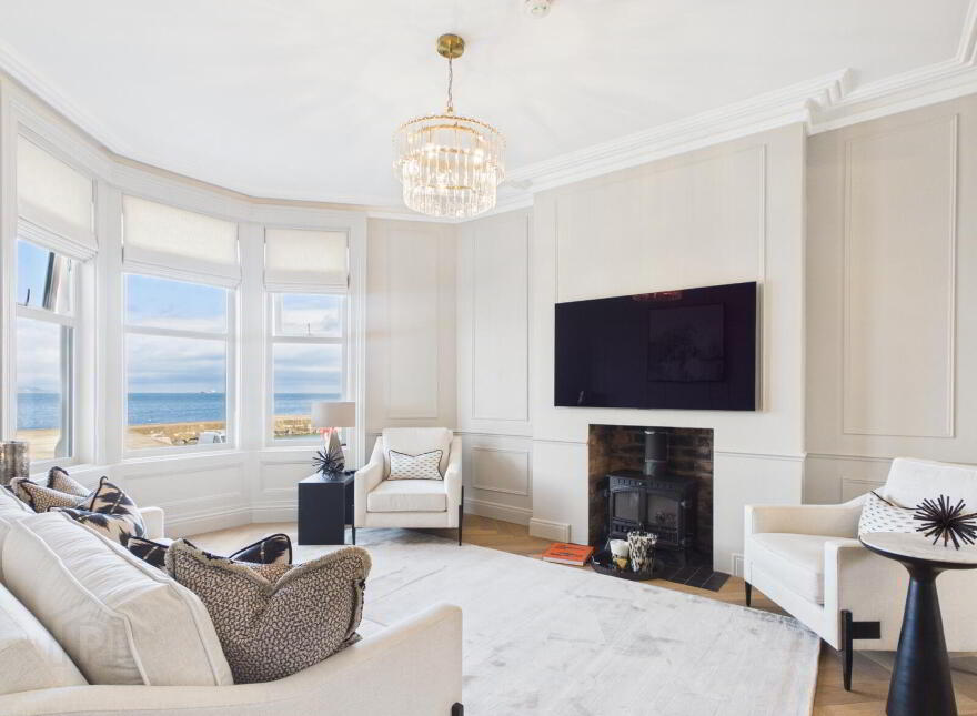 44 Seacliff Road, Bangor, BT20 5EZ