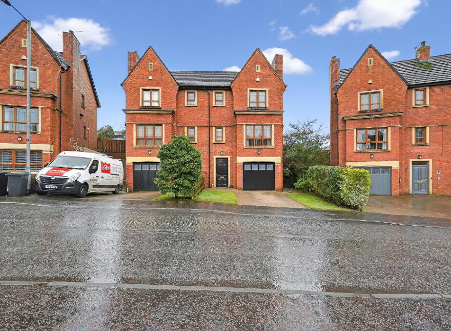 4 Brooke Hall Avenue, Belfast, BT8 6WE
