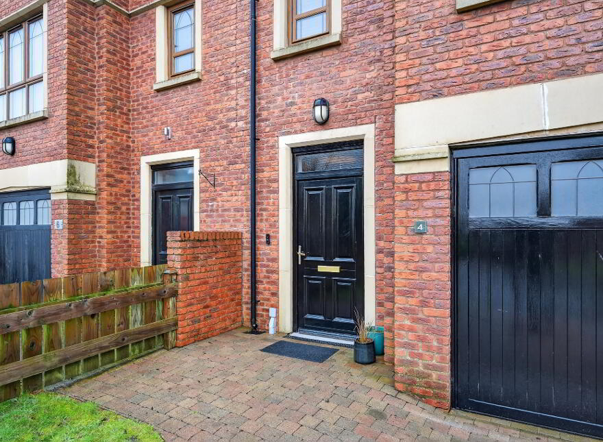 4 Brooke Hall Avenue, Belfast, BT8 6WE