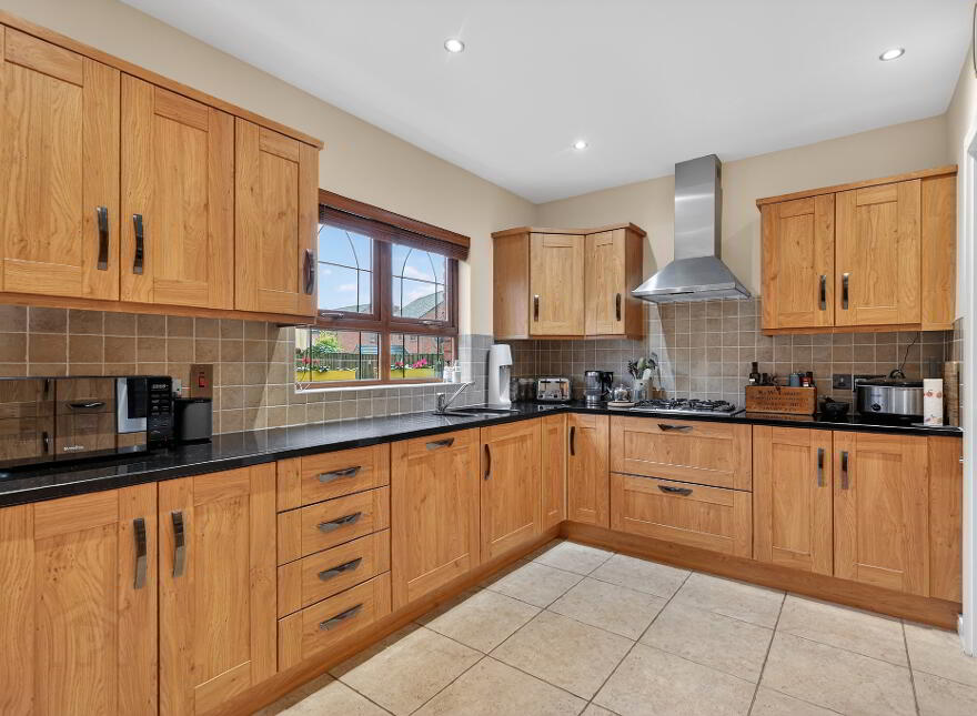 4 Brooke Hall Avenue, Belfast, BT8 6WE