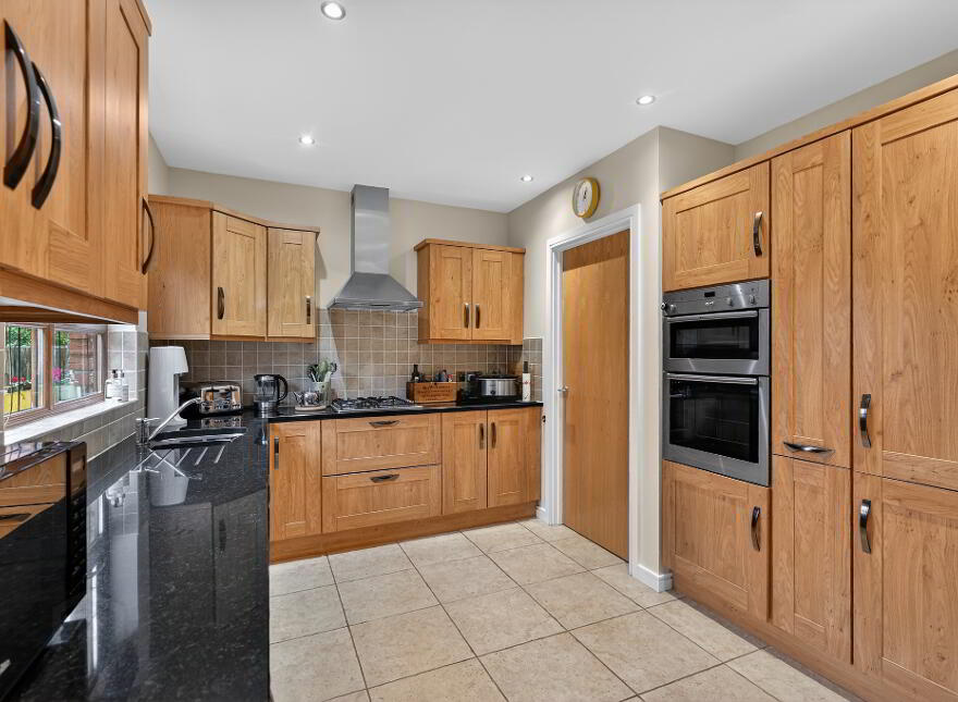 4 Brooke Hall Avenue, Belfast, BT8 6WE