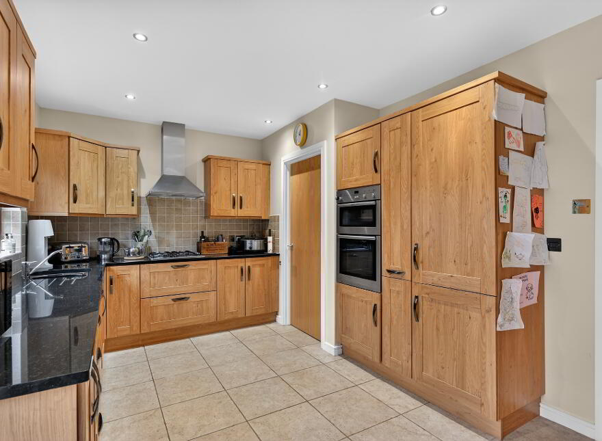 4 Brooke Hall Avenue, Belfast, BT8 6WE