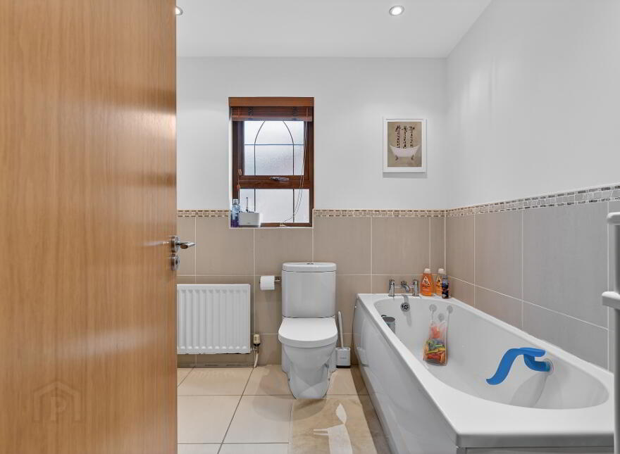4 Brooke Hall Avenue, Belfast, BT8 6WE