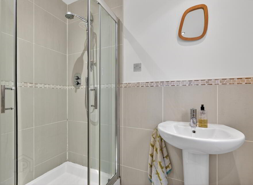 4 Brooke Hall Avenue, Belfast, BT8 6WE