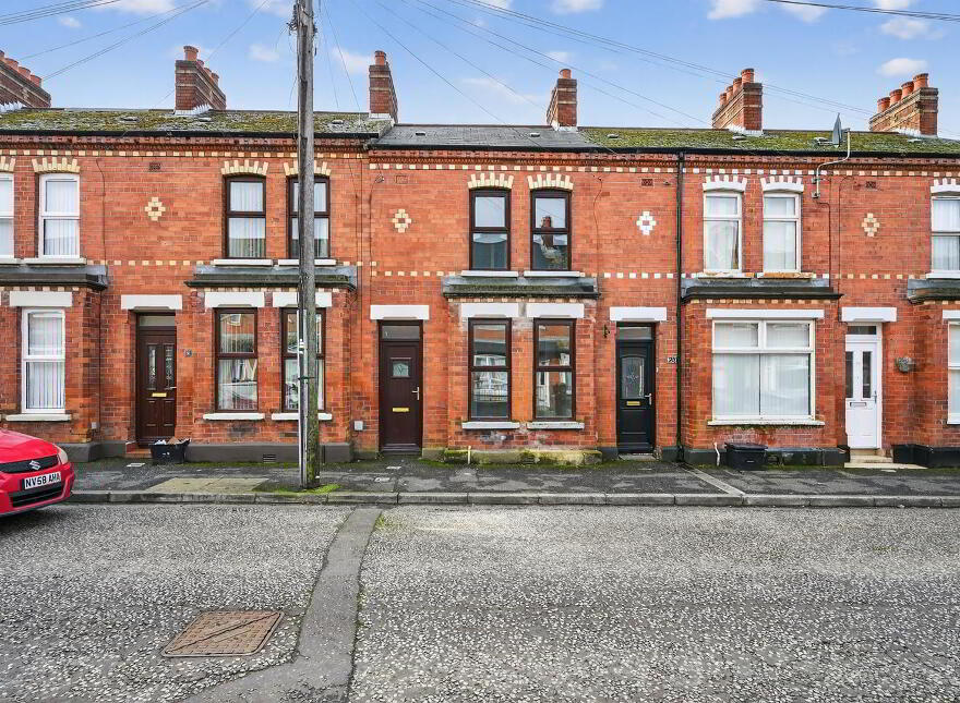 26 Meadowbank Place, Belfast, BT9 7FF