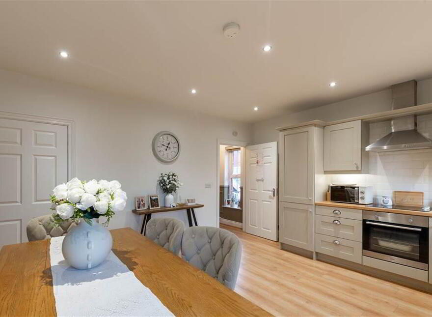 14 Meadow Lane, Lisburn, BT28 3RL