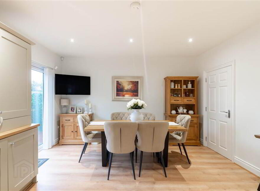 14 Meadow Lane, Lisburn, BT28 3RL