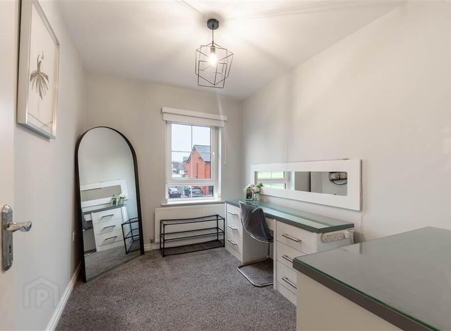 14 Meadow Lane, Lisburn, BT28 3RL