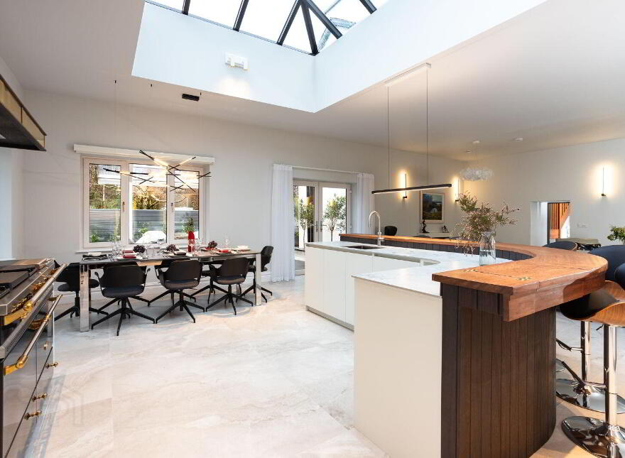 Glenbrook House, Adrigole, P75W899