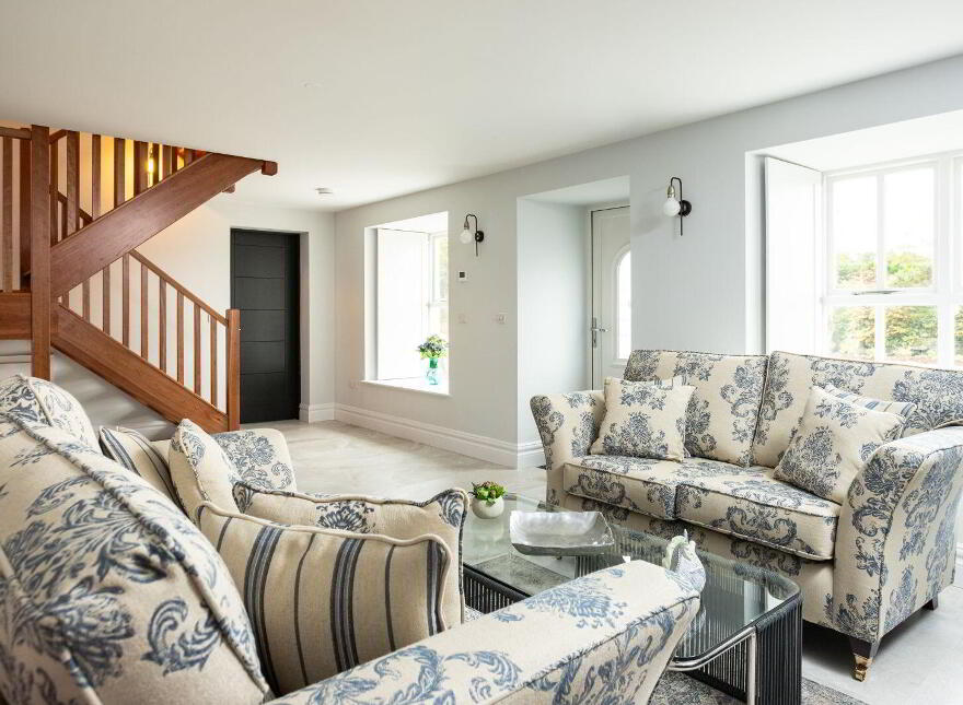 Glenbrook House, Adrigole, P75W899