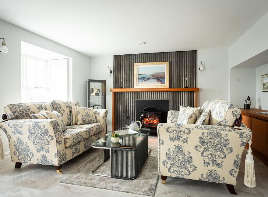 Glenbrook House, Adrigole, P75W899
