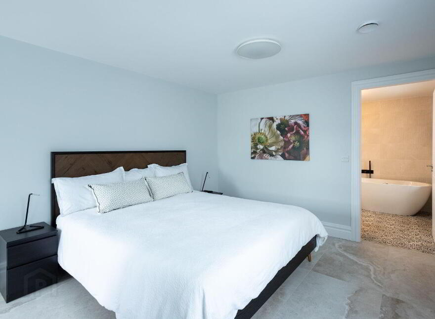 Glenbrook House, Adrigole, P75W899