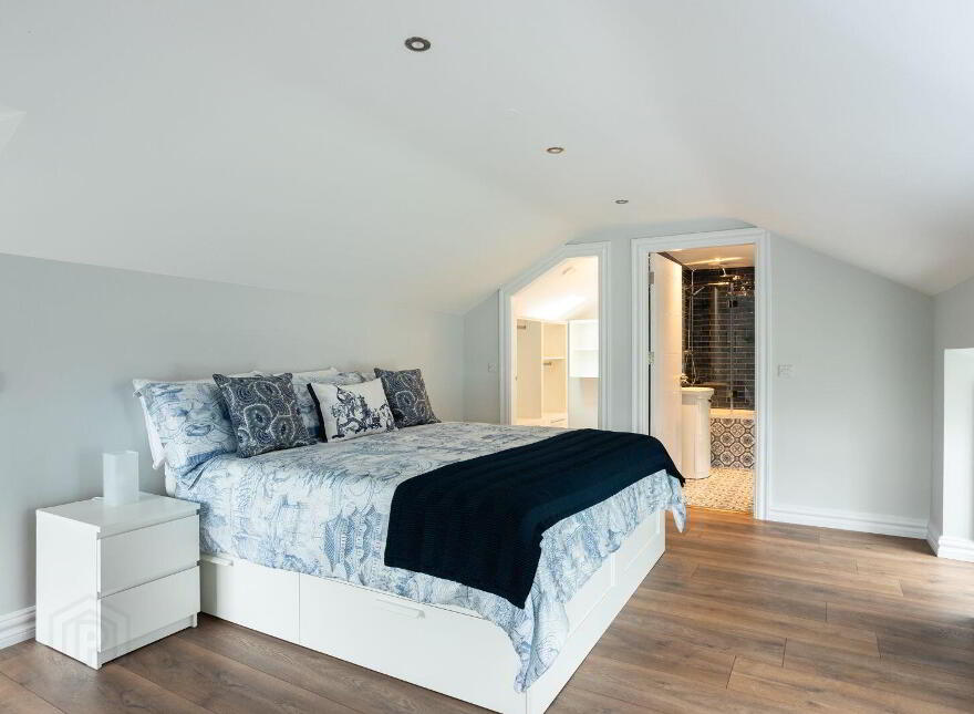 Glenbrook House, Adrigole, P75W899