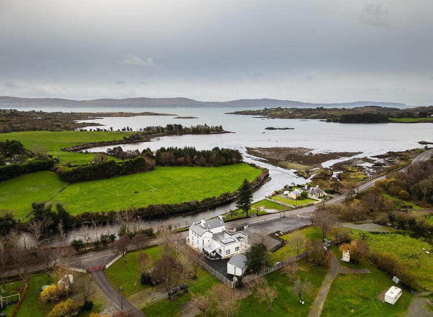 Glenbrook House, Adrigole, P75W899