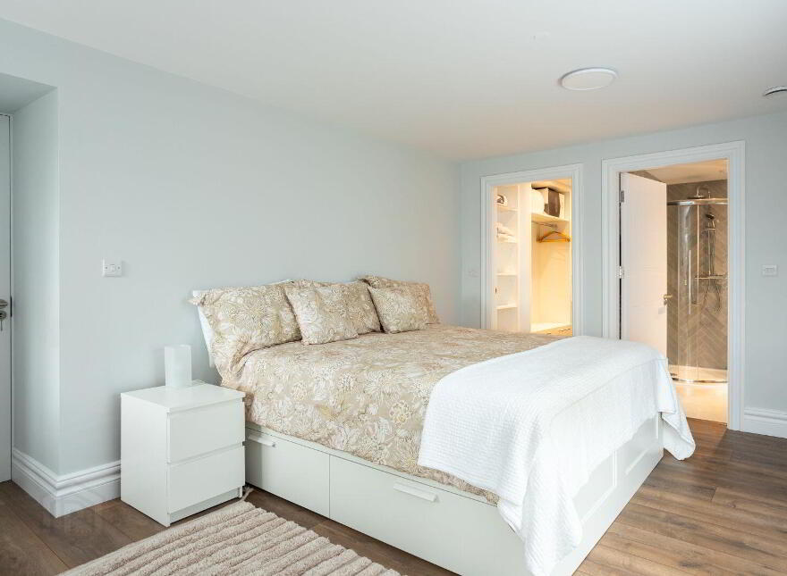 Glenbrook House, Adrigole, P75W899