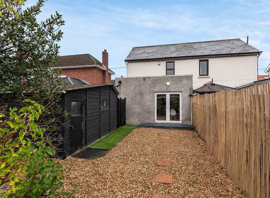 20 Ulster Avenue, Dunmurry, Belfast, BT17 9BN
