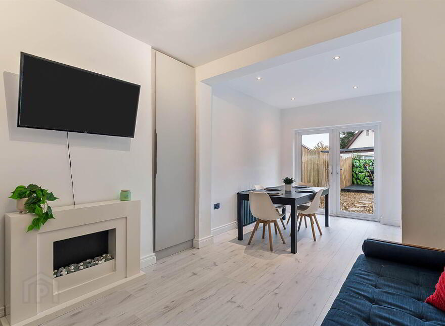 20 Ulster Avenue, Dunmurry, Belfast, BT17 9BN