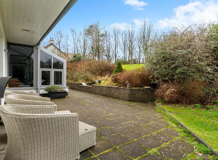 17 Fort Road, Ballylesson, Belfast, BT8 8LX