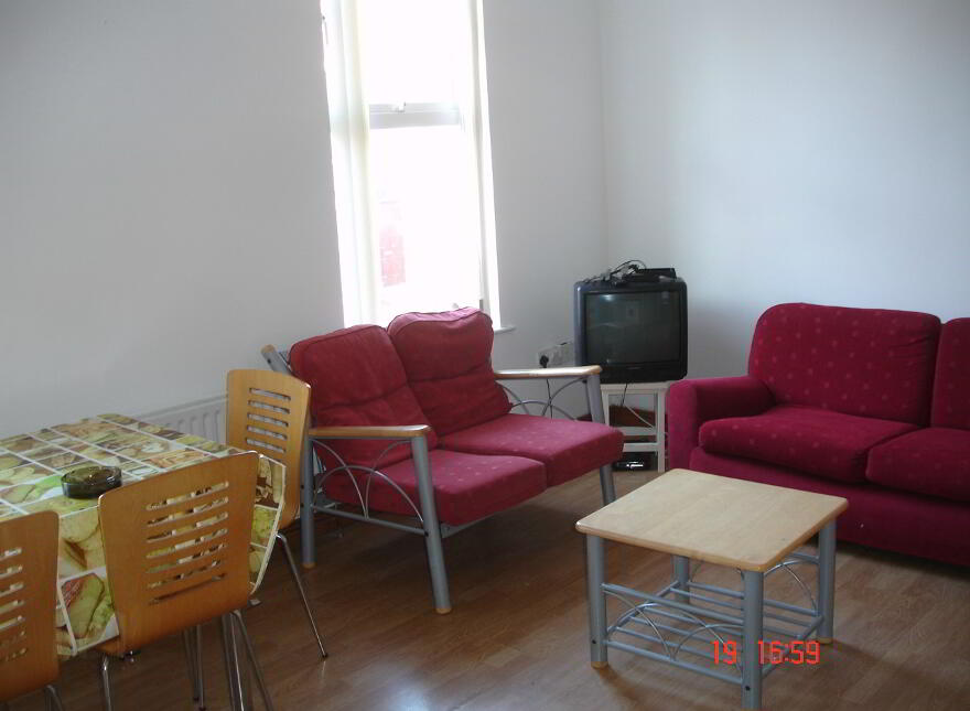 Unit 2, 3 India Street, Botanic Avenue, Belfast, BT7 1LJ