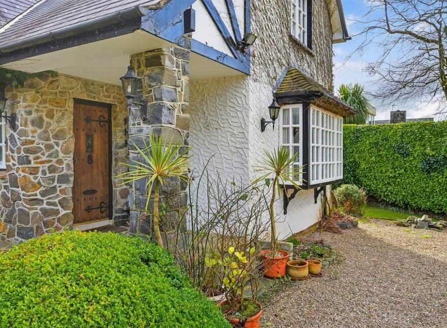 31 Ballygrainey Road, Holywood, BT18 0HE